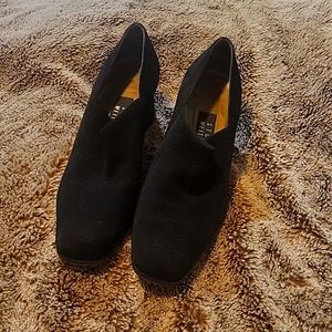 Stuart Weitzman Pumps